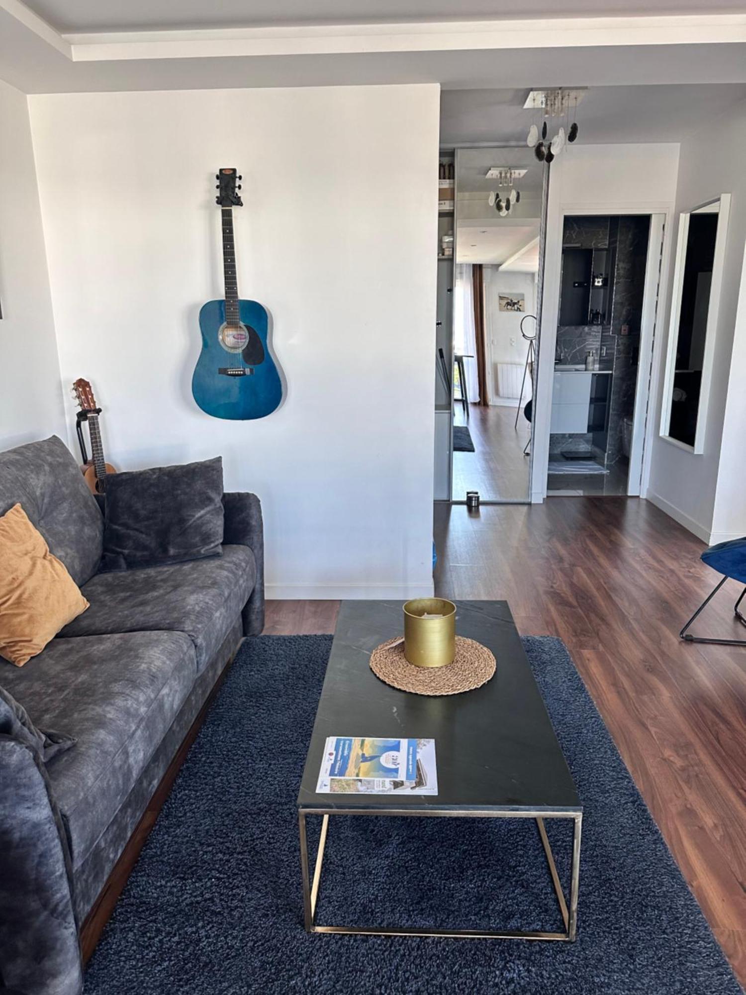 Le Luxe & Votre Vue A Riva Bella Apartment